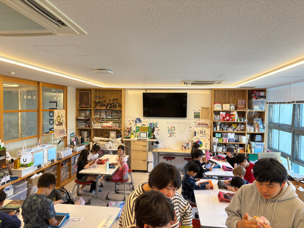 Mentor helping student